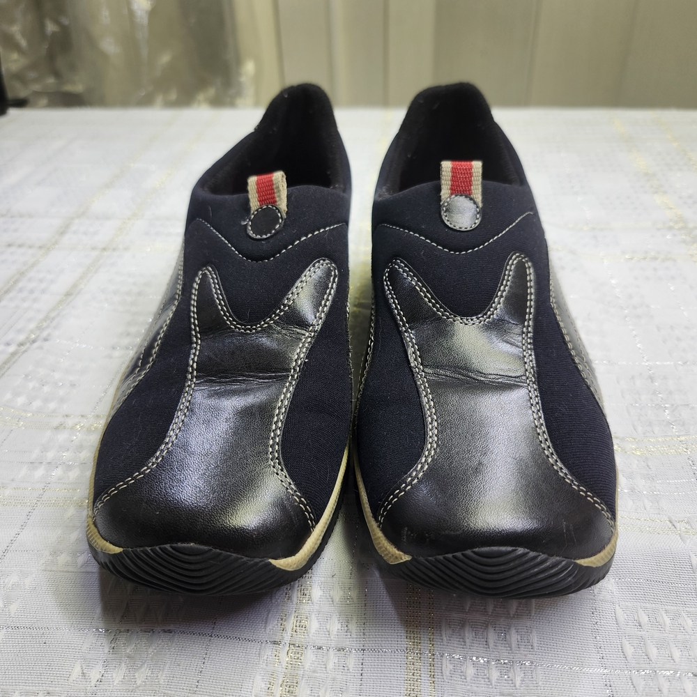Women’s Black Slip-On Casual Loafers with Red Tab